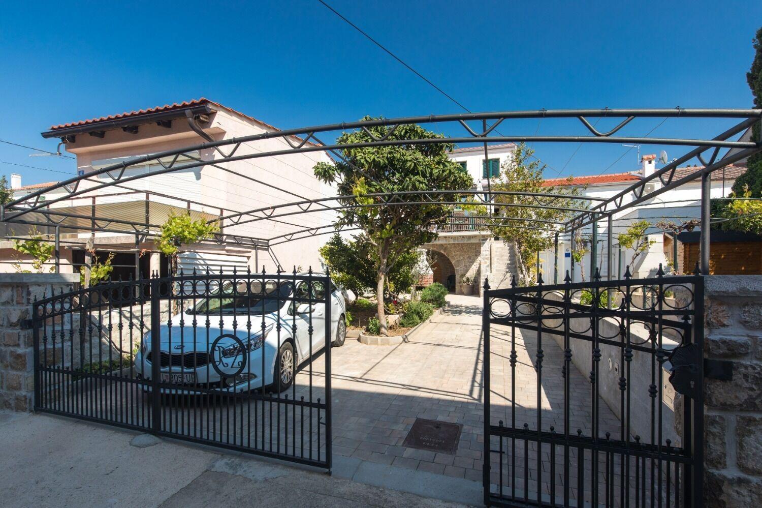 Holiday Home Mari - Modern Holiday House Close To Sea Punat Buitenkant foto